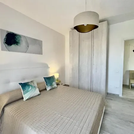 Elegant Modern With Garden In Front Of The Sea Porto Recanati